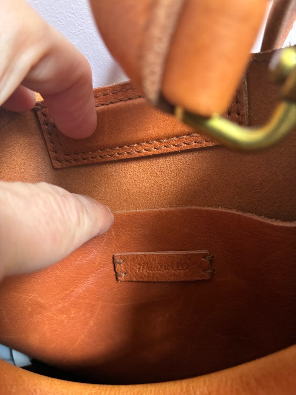 Madewell Saddle Crossbody in Cognac Brown Leather - Picture 2 of 3